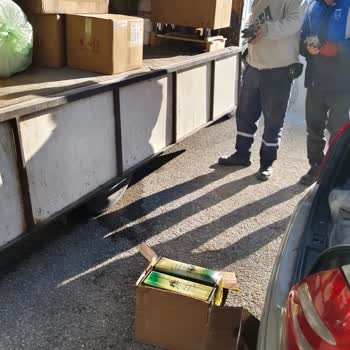 Kırık Koli Ve Sızan Zeytinyağı Nedeniyle 2000 TL’lik Zarar Ve Araç Kirlenmesi