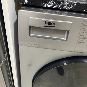 Beko Çamaşır Makinesinde Kapağın Altındaki Su Lekeleri Garanti Dışı
