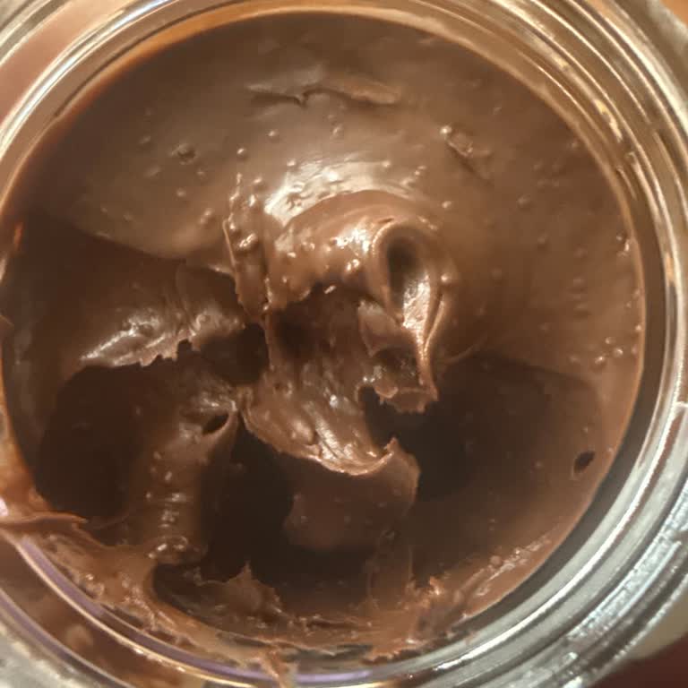 Nutella Kavanozunda Tane Tane Parçalar: Değişim Ve İade Talebi