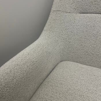 Krem Renk İstediğim Puf Gri Gönderildi Ve 6 Ay Boyunca Değişim Yapılmadı