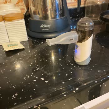 Nebulizatörün Zayıf Buhar Performansı Ve Hızlı Şarj Sorunu İçin Tamir Talebi