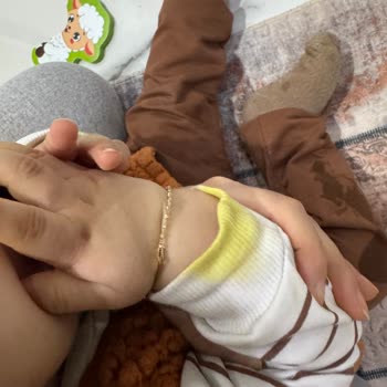 Bebek Diş Kaşıyıcısının Patlaması Ve Sıvı Güvenliği Endişesi