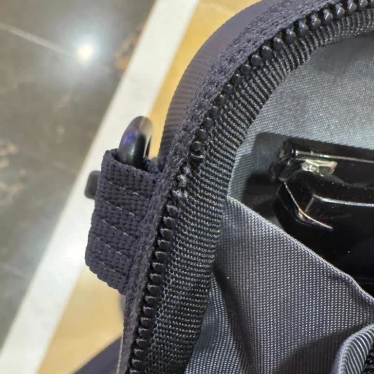 Derimod Çantasının Fermuarı Bozuldu, Değişim Talebim İki Kez Reddedildi