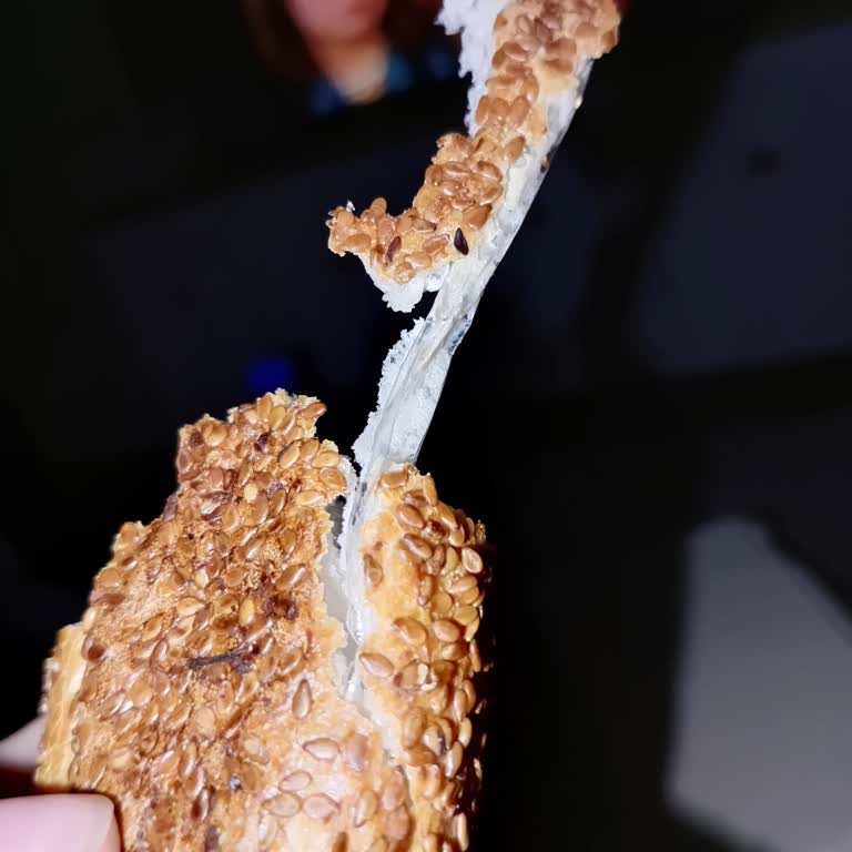 Simitte Plastik Poşet Parçası Çıktı BİM Gıda Güvenliği Sorunu