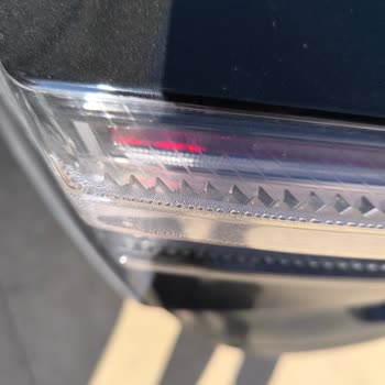 Arka Stop Lambalarında Buğulanma Sorunu Ve Servisin Geçiştirmesi