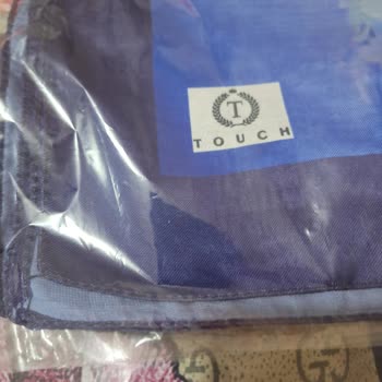 Touch Silky Şallar Hem Görseldeki İle Uyuşmuyor Hem de Son Derece Düşük Kalitede