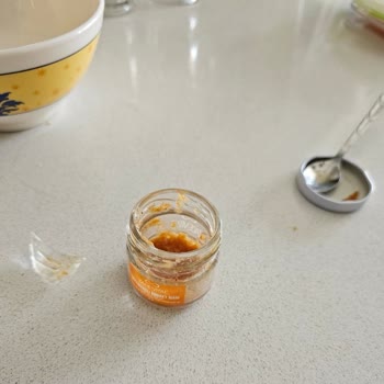 Kavanozda Cam Parçası Bulunması: Ürün Güvenliği Ve Şirketin Sorumluluk Reddine Karşı Şikayet