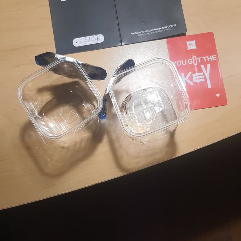 İbiş Otel'de Yetersiz Ücretsiz Su Ve Ücretli Su Talebi