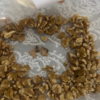 Bebek İçin Aldığım Cevizde Kabuk Parçaları Ve Sağlık Riski