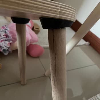 Kırık Ve Yanlış Ölçülerdeki Etkinlik Masası Ve Sandalyeler İçin Marlo Kids’ten Şikayet