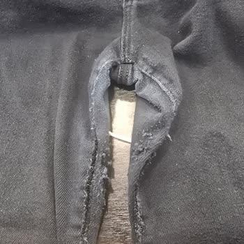 Mavi Gold Serenay Kot Pantolonunda Ağ Bölümünde Deformasyon Ve Yırtılma, Satıcıdan Cevap Yok