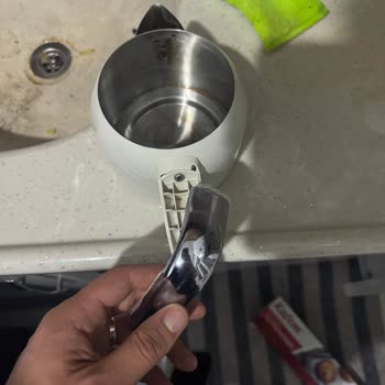 Korkmaz Demlik Aniden Kırıldı Ve Ücretsiz Değişim Talebi