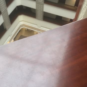 Tusan Beach Otel’de Güvenlik Eksikliği: Merdiven Korkulukları Ve İç Balkon Riski