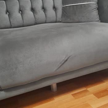 Koltuk Takımında Buruşma Ve Sünger Boşluğu Servis Çözmedi Yenisi Talep Ediyorum