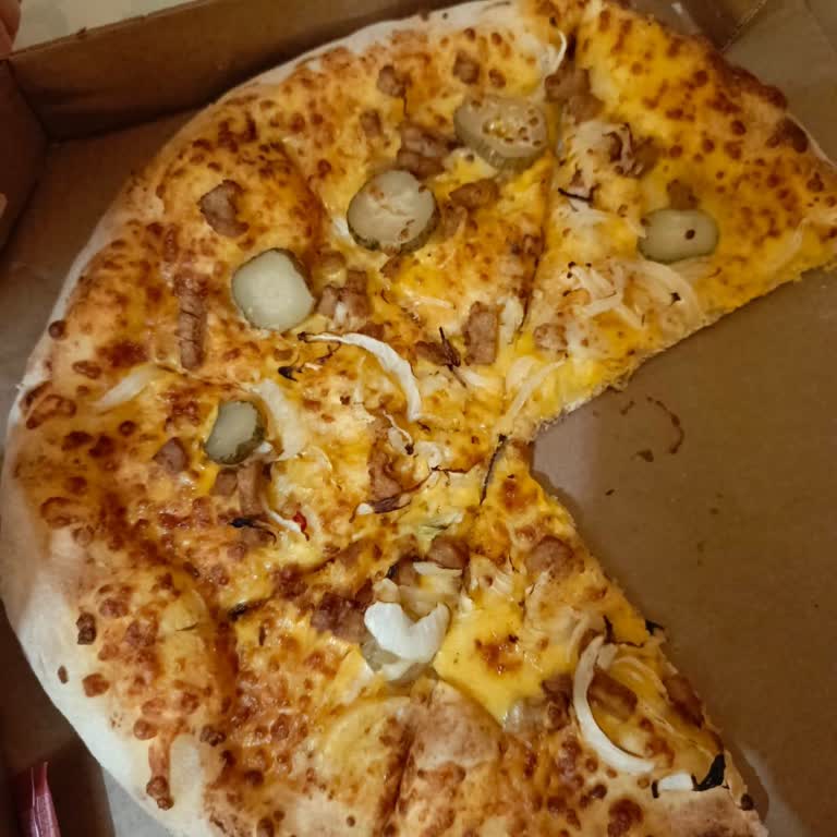 Yanlış Burger Pizza Ve Eksik Soslar