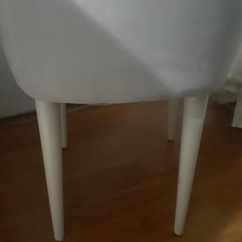 Kalitesiz Teşhir Sandalye Takımında Kısa Sürede Kırılma Ve İade İsteği