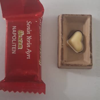 Küflü Ülker Napoliten Çikolatası Sağlık Riski Ve İade Talebi