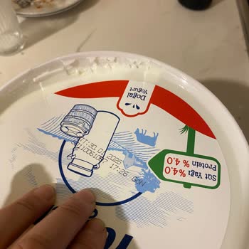 BİM Markette Dost Doğal Yoğurt Kovasının Patlaması Sağlık Riski Ve Ziyan