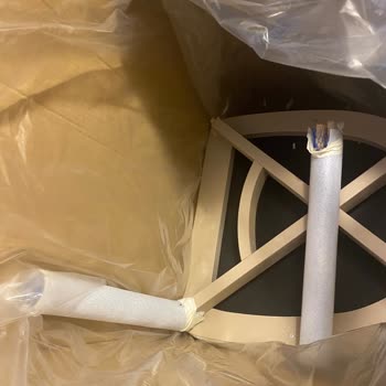 İnnova Mobilya’da Kalitesiz Sandalye Takımı Ve Sorumluluk Reddi