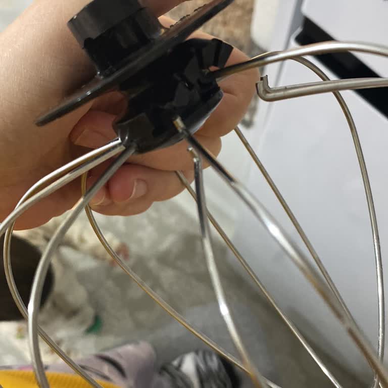 Vestel 8000 Hamur Yoğurma Makinesinin Tel Çırpıcısı 6 Ayda Kırıldı