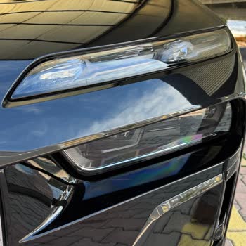 BMW İ7 Farlarındaki Kendiliğinden Çatlaklar Ve Garanti Red Kararı