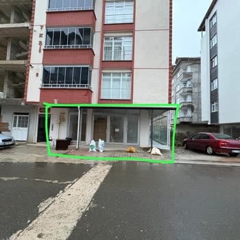 Fatsa’da Kaçak Çıkıntılar Yaya Alanını Daraltıyor Ve Güvenliği Tehdit Ediyor