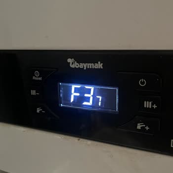 Baymak Duotec Kombimde Fan Arızası Ve Yetkili Servisin Gecikmesi
