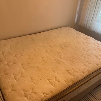 Üçüncü Yılda Yatakta Şiddetli Çökme Ve 2 Yıllık Garanti Yetersizliği