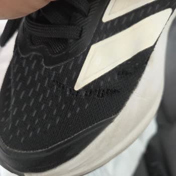 Kısa Sürede Yırtılan Ayakkabılara Kullanım Hatası İddiası Kabul Edilemez