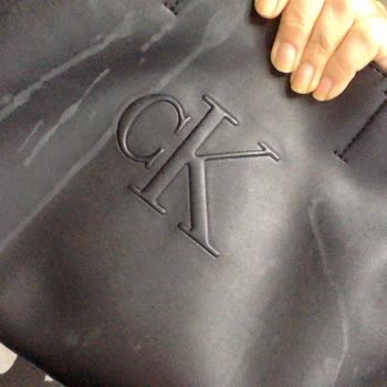 Calvin Klein Çantada Renk Açılmaları Ve Yanlış İnceleme Sonucu