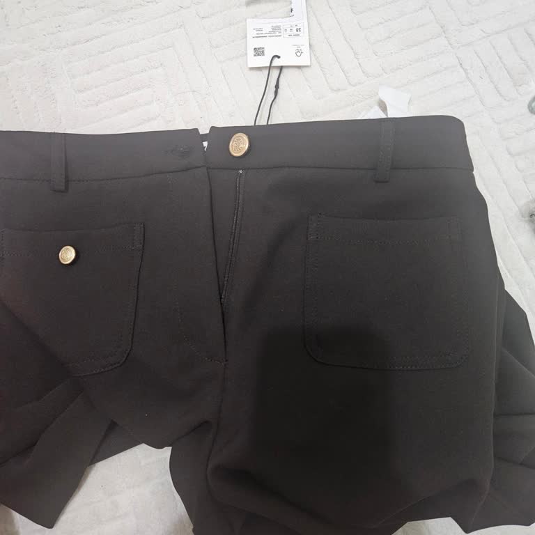 Geç Kargolanan Kusurlu Pantolon Ve Eksik Doğum Günü Puanı