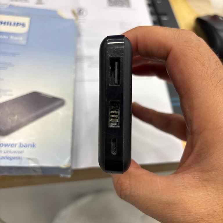 Teknosa'dan Gelen Powerbank Kırık Ve Kullanılmış Görünüyor, Değişim Talebi