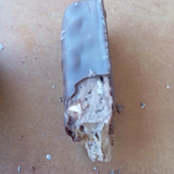 Eti Maximus Çikolata Bozuk Çıktı