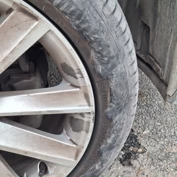 Continental Lastiğin Çukur Hasarı Garanti Dışı Ve 8 Bin TL Masraflı Değişim Talebi