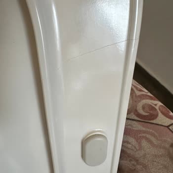 Terra Serisi Banyo Kapaklarındaki Tekrarlayan Menteşe Ve Çatlak Sorunları Beni Yordu