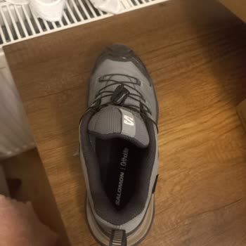 Gore-Tex Salomon Ayakkabısındaki Dikiş Sorunu Ve Mağaza Sorumluluk Reddi