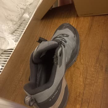 Gore-Tex Salomon Ayakkabısındaki Dikiş Sorunu Ve Mağaza Sorumluluk Reddi