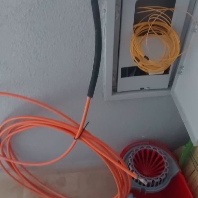 Türk Telekom Fiber Altyapısının Gecikmesi Ve Cep Magnet Faturalarındaki Aşırı Maliyet