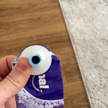 Signal Diş Macununda Renk Ve Beyazlatma Etkisi Değişikliği