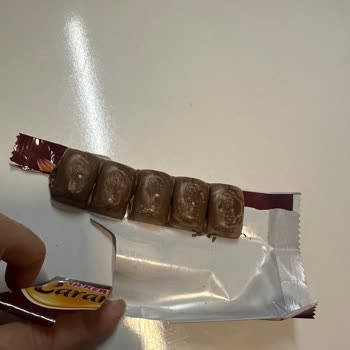 Ülker Caramio Çikolatasının Bozuk Görünümü İçin Para İadesi Talebi