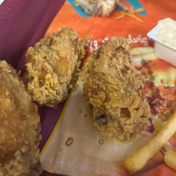 Popeyes Eryaman Şubesinde Bayat Ve Yetersiz Pişmiş Ürünler İçin Ücret İadesi Talebi