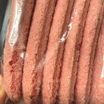 Migros'tan Çilekli Kedidili Bisküvinin İçindeki Siyah Oluşumlar Tüketici Sağlığını Tehdit Ediyor