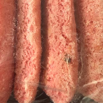 Pakette Görülen Siyah Oluşumlar Sağlık Açısından Endişe Yaratıyor