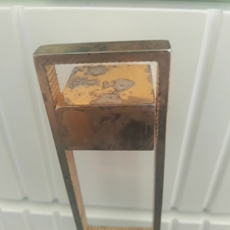 Modalife Linz Genç Odası Takımında Kulpların Solup Soyulması Ve Dolap Kapaklarının Kısa Çıkması