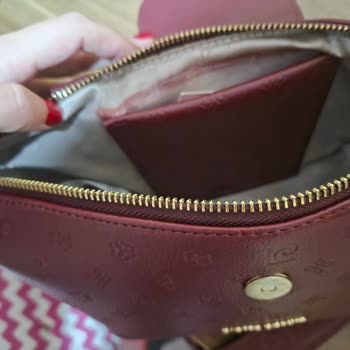 Pierre Cardin Çantası Boya Akıttı, Yeni Beyaz Montum Mahvoldu Ve İade Talebi