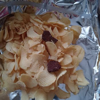 Şok Mağazasındaki Amigo Patates Cipsinde Şüpheli Yabancı Cisimler