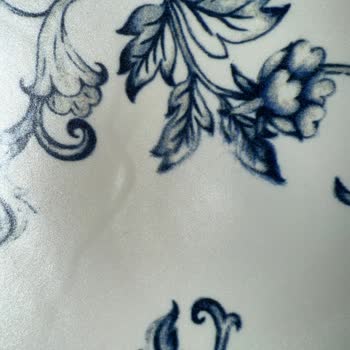 Porland Garanti Edilen Defolu Yemek Takımı, Mağaza İadeyi Reddediyor