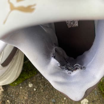 Az Kullanıma Rağmen İç Astarı Yırtılan Puma Ayakkabım Üretim Hatası Olarak Değerlendirilmedi