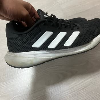 Bingöl Kalyon FLO Mağazasında Adidas Ayakkabının Hızlı Yırtılması Ve Değişim Talebi