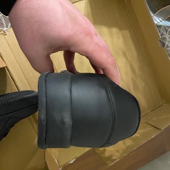 Boyner Uyumsuz Ve Lekeli Tommy Hilfiger Sneaker Gönderimi: Tam İade Talebi